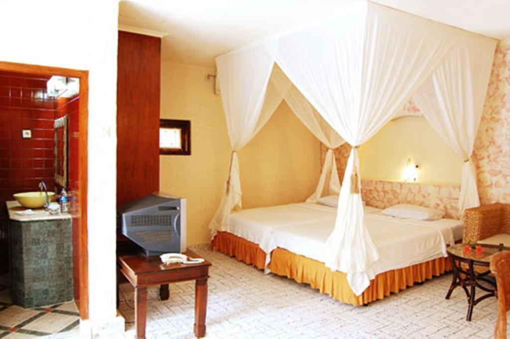 The Alit Hotel Kuta  Ruang foto